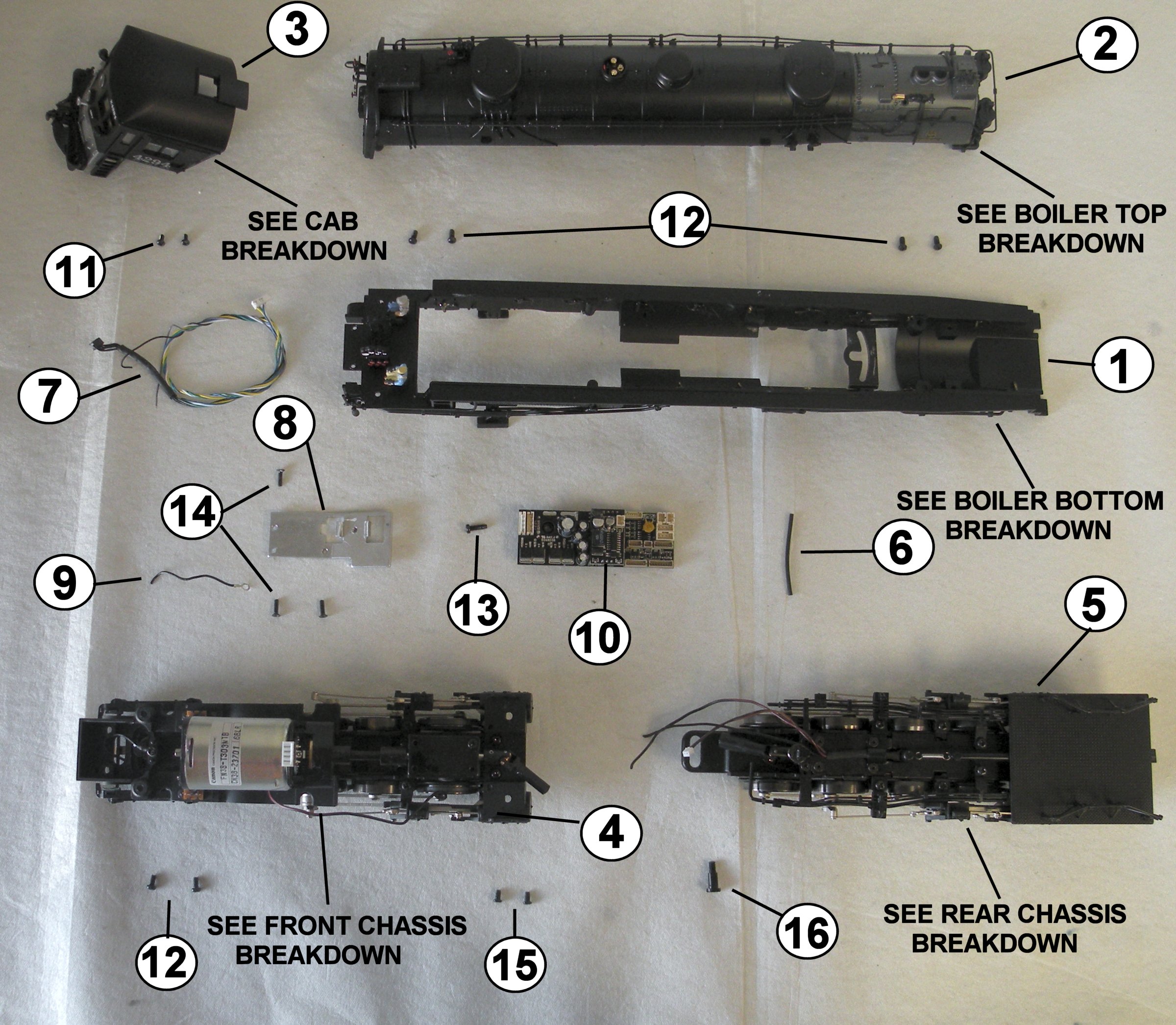 Southern Pacific LEGACY Scale AC-12 Cab Forward 4-8-8-2 Steam